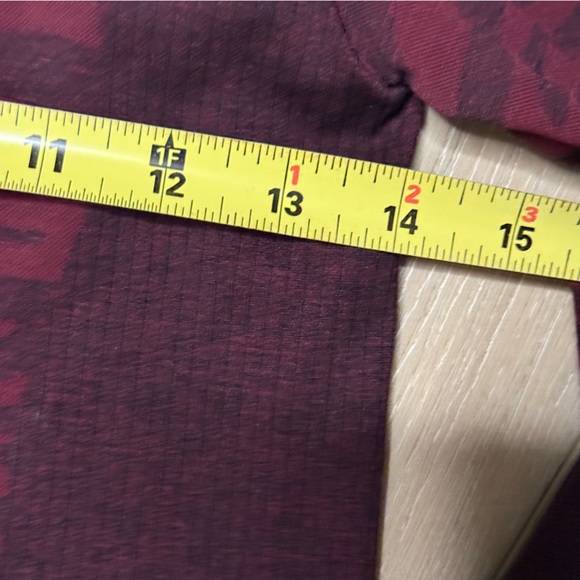 Varley NWT Base Layer Maple Ski Crew Zinfandel Zebra Stripe Long Sleeve Size S - Picture 6 of 7